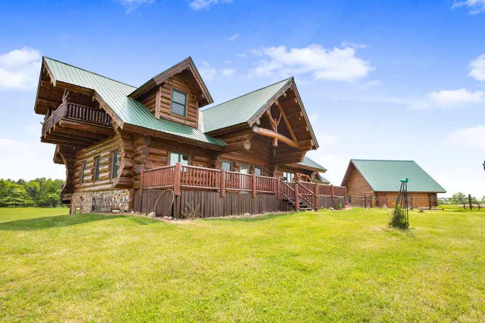 4450 50th Avenue Orient Township, MI 49679