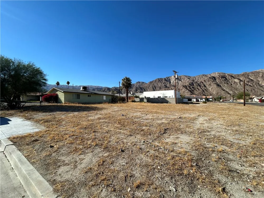 Avenida Herrera La Quinta, CA 92253
