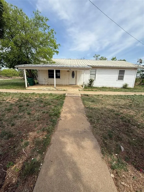 701 Perry Santa Anna, TX 76878