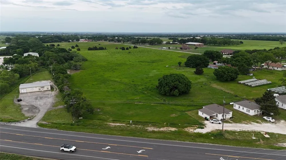 377 Highway Pilot Point, TX 76258