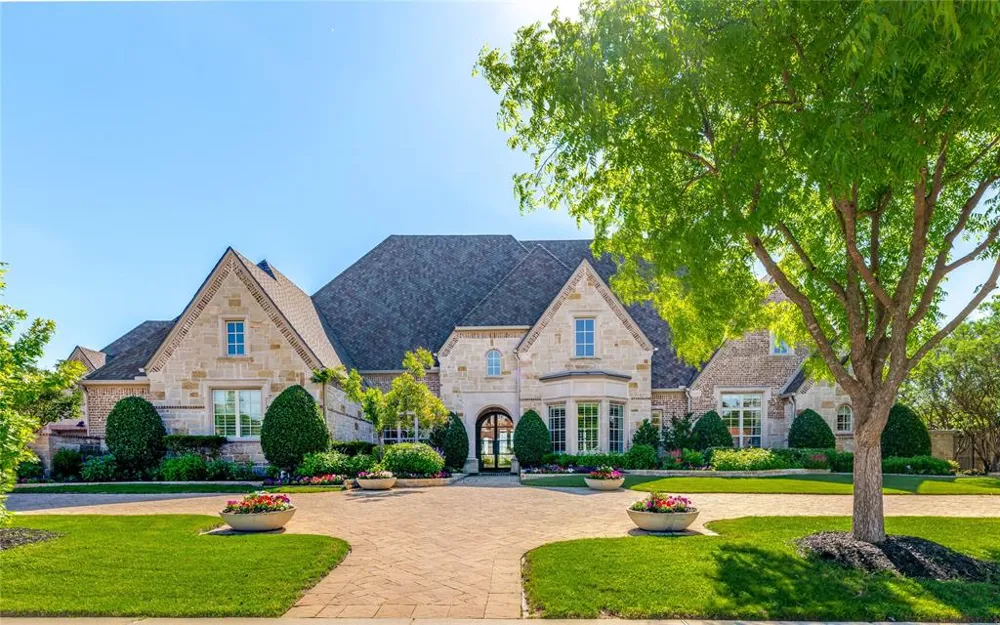 5409 Twin Cities Lane McKinney, TX 75070
