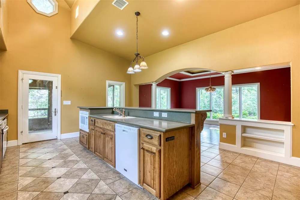 711 Pearl Cove Oak Point, TX 75068