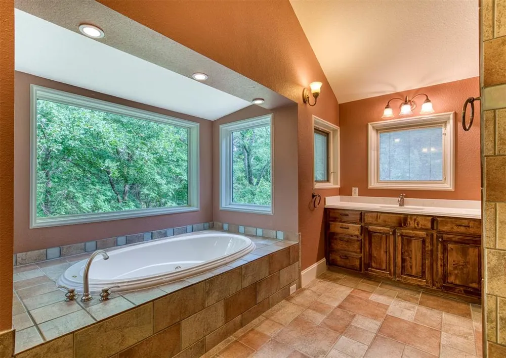 711 Pearl Cove Oak Point, TX 75068