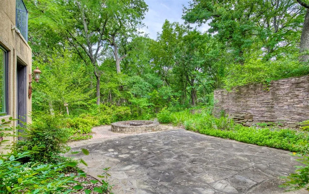 711 Pearl Cove Oak Point, TX 75068