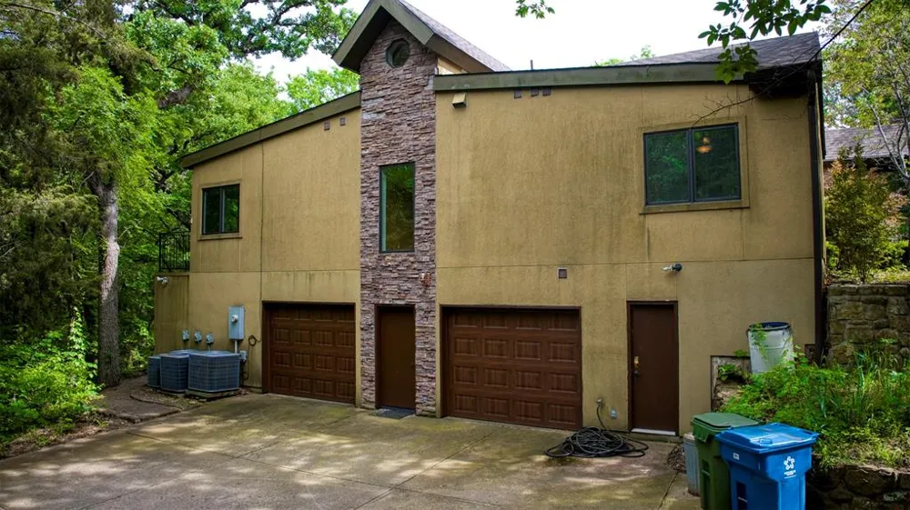 711 Pearl Cove Oak Point, TX 75068