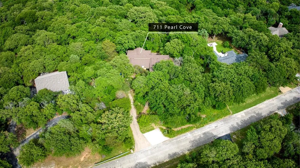 711 Pearl Cove Oak Point, TX 75068