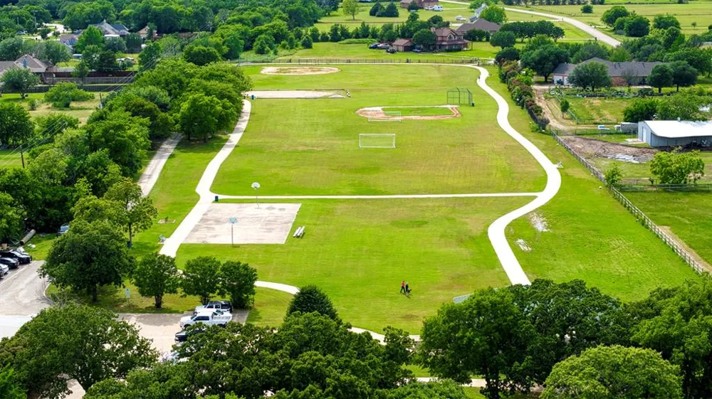 711 Pearl Cove Oak Point, TX 75068