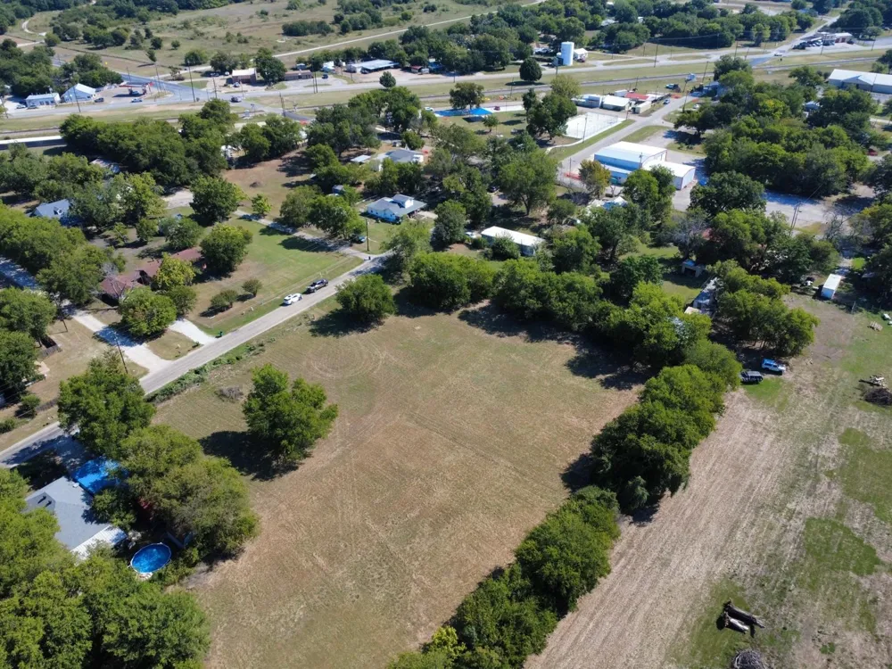 Central Avenue Newark, TX 76071