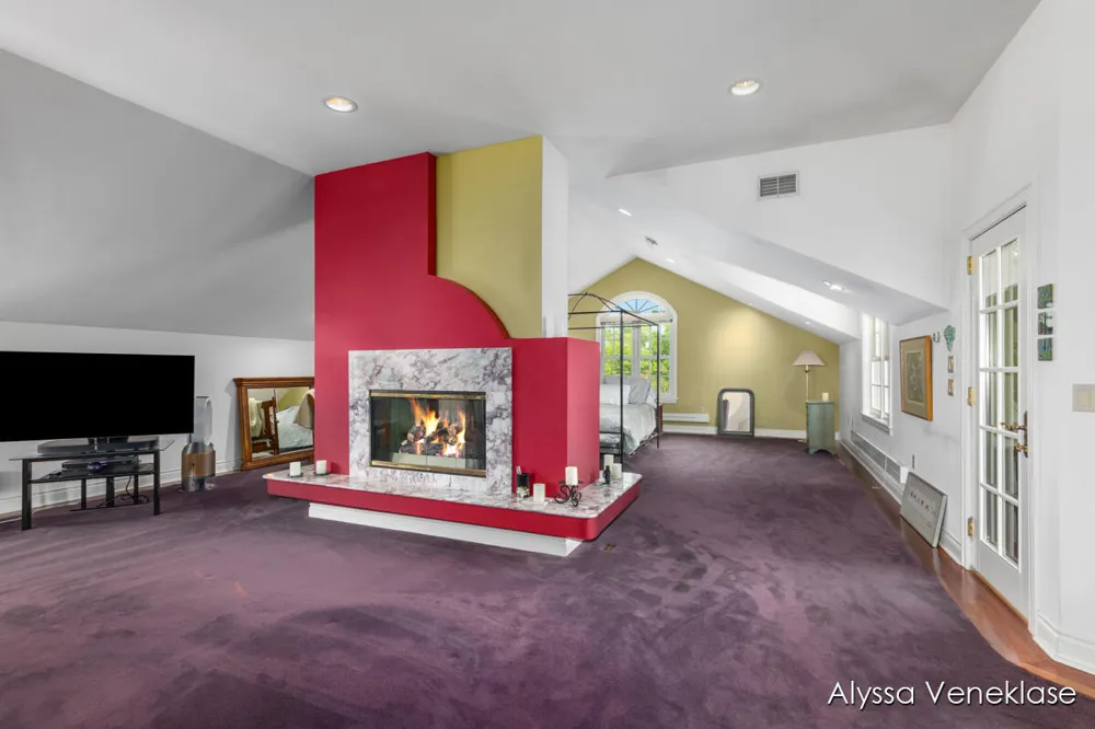 404 Shore Drive South Haven Charter Township, MI 49090