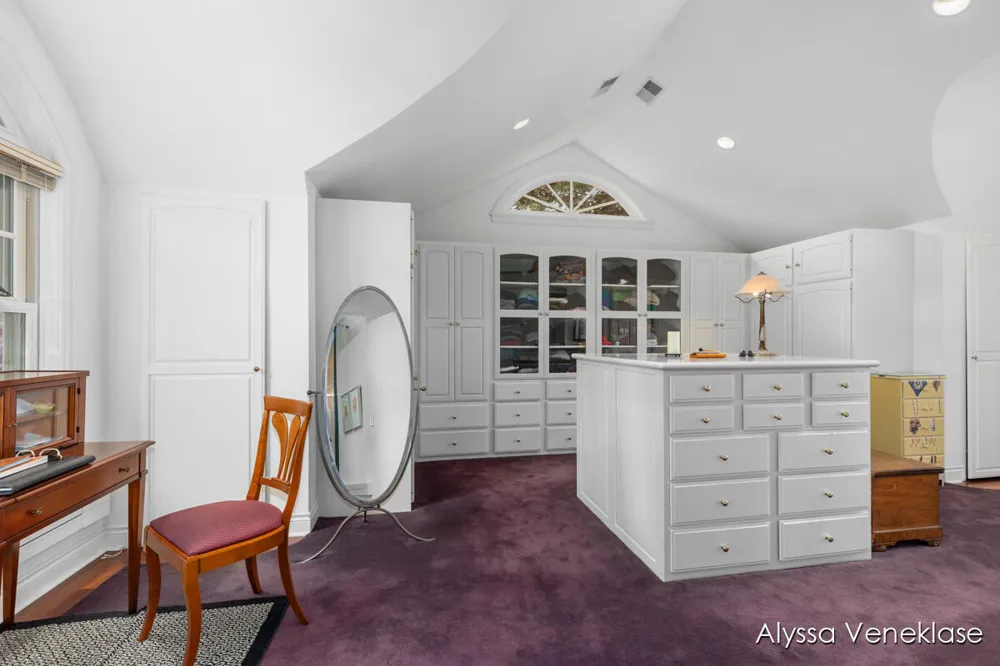 404 Shore Drive South Haven Charter Township, MI 49090