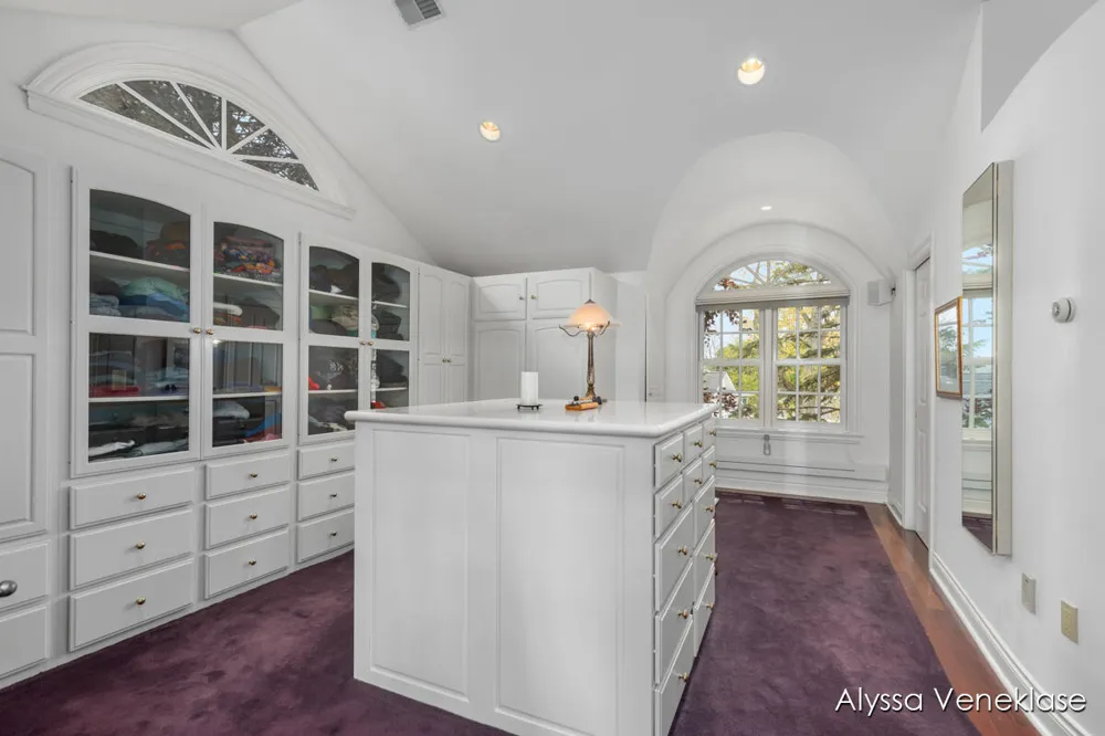 404 Shore Drive South Haven Charter Township, MI 49090