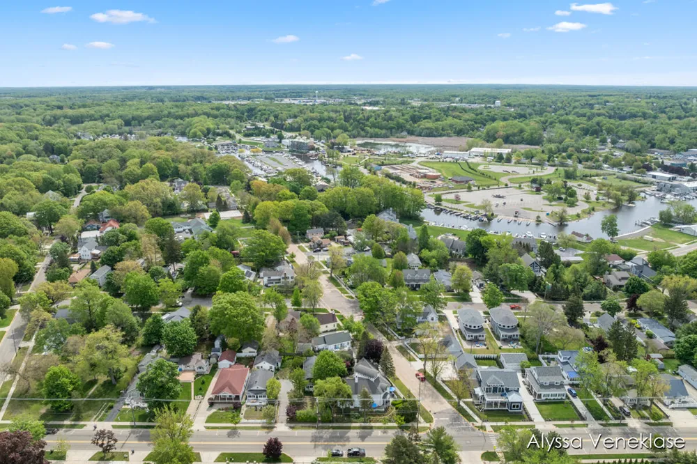 404 Shore Drive South Haven Charter Township, MI 49090