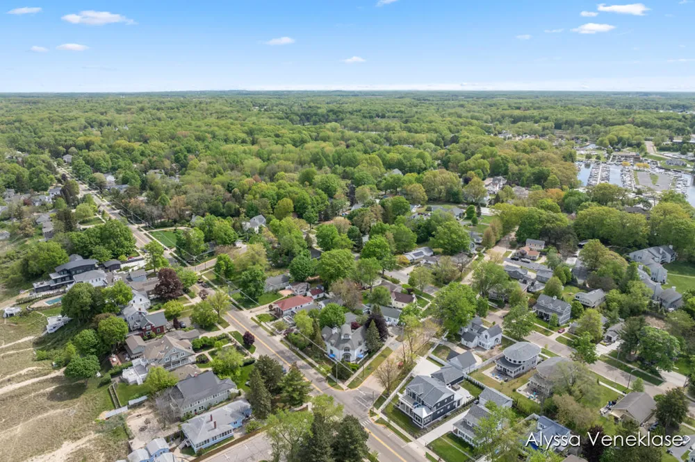 404 Shore Drive South Haven Charter Township, MI 49090