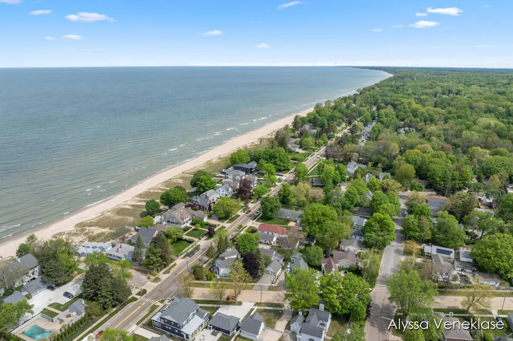404 Shore Drive South Haven Charter Township, MI 49090