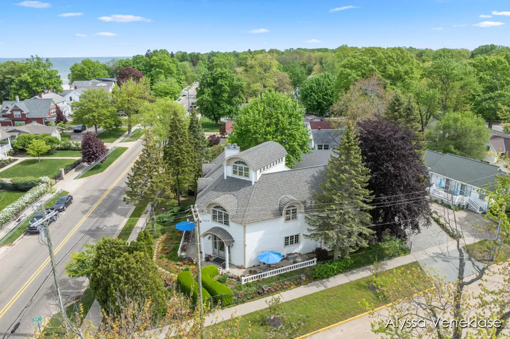 404 Shore Drive South Haven Charter Township, MI 49090