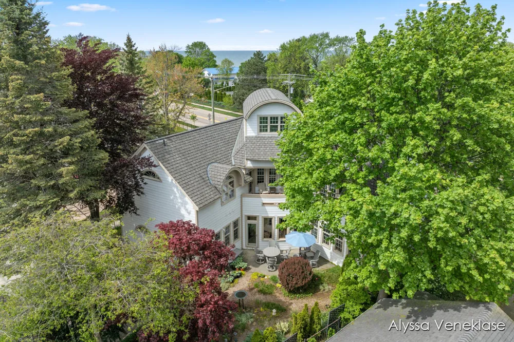 404 Shore Drive South Haven Charter Township, MI 49090