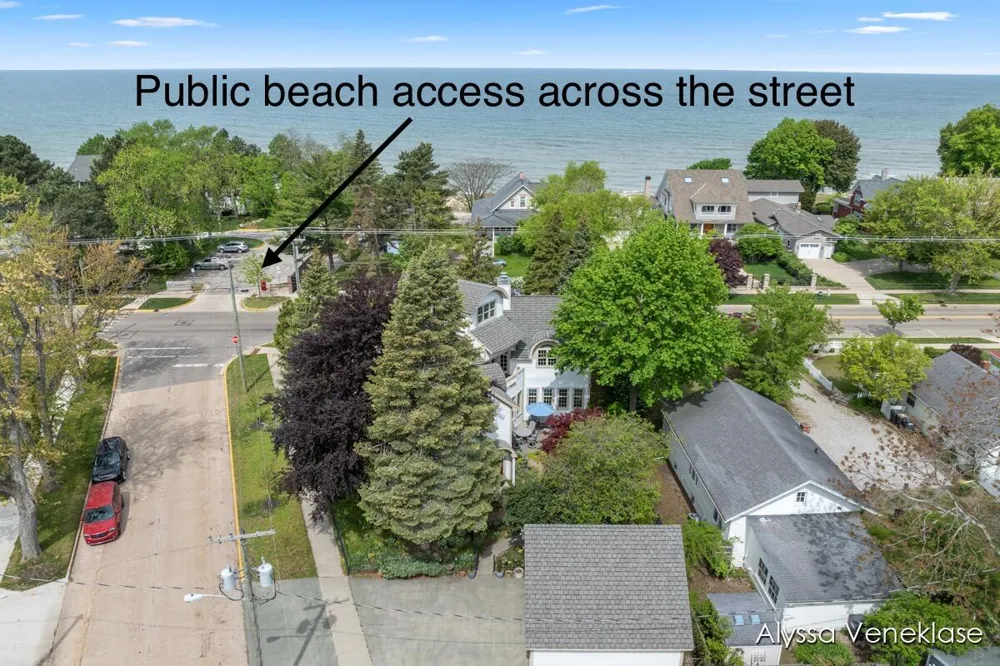 404 Shore Drive South Haven Charter Township, MI 49090