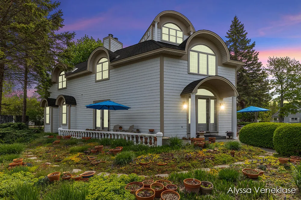 404 Shore Drive South Haven Charter Township, MI 49090
