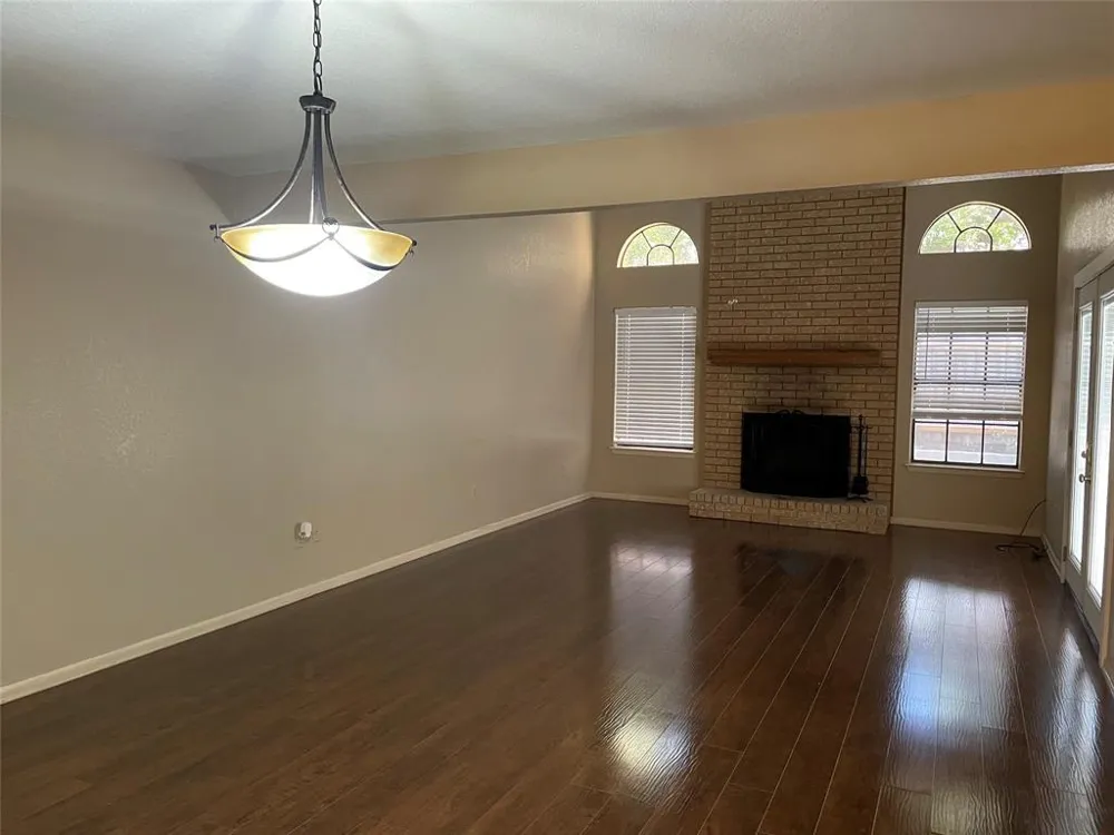 306 S Arnold Street Lampasas, TX 76550