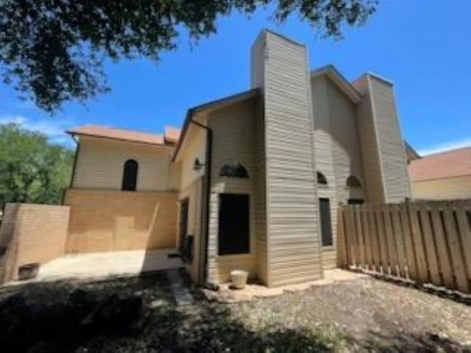 306 S Arnold Street Lampasas, TX 76550