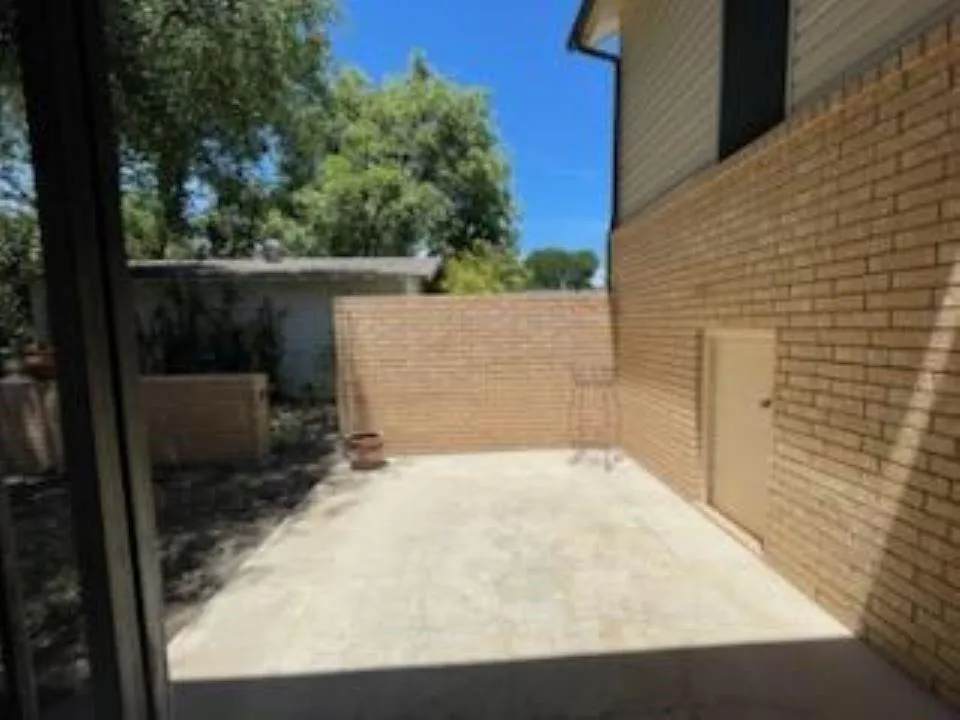 306 S Arnold Street Lampasas, TX 76550
