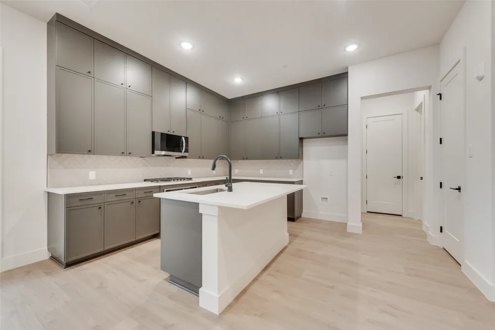 444 Waters Edge Drive #720 Hickory Creek, TX 75065