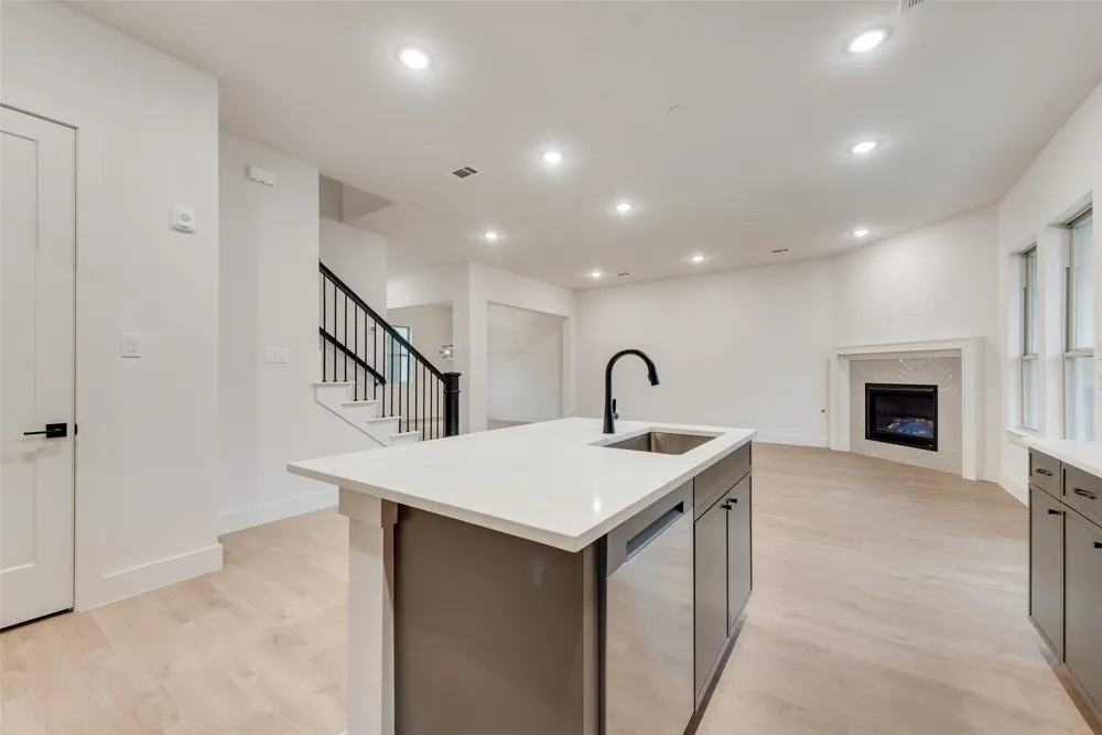 444 Waters Edge Drive #720 Hickory Creek, TX 75065