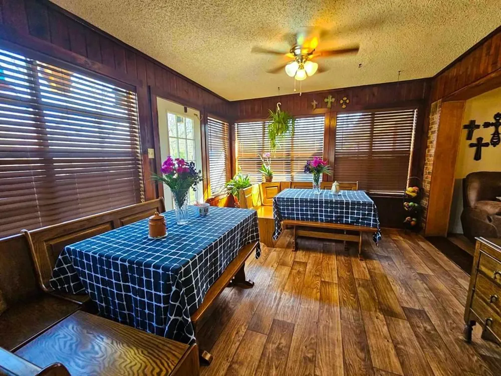 517 An County Road 147 Palestine, TX 75801