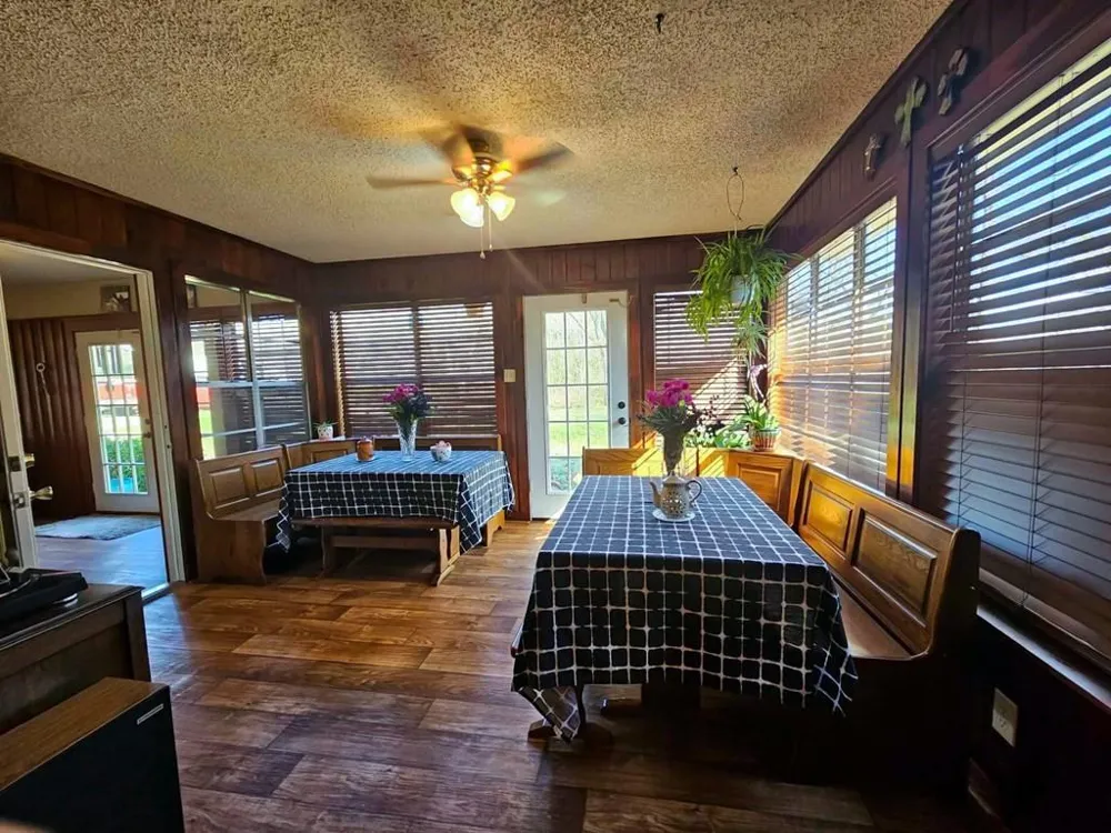 517 An County Road 147 Palestine, TX 75801
