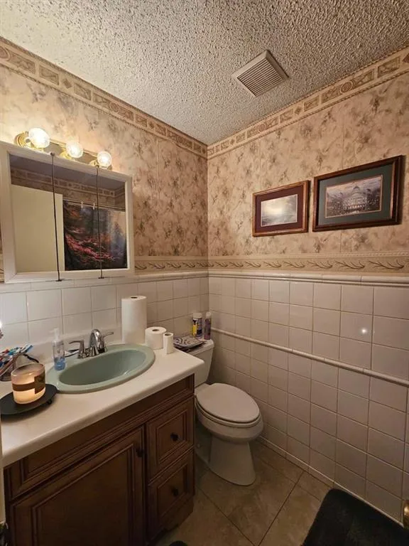 517 An County Road 147 Palestine, TX 75801