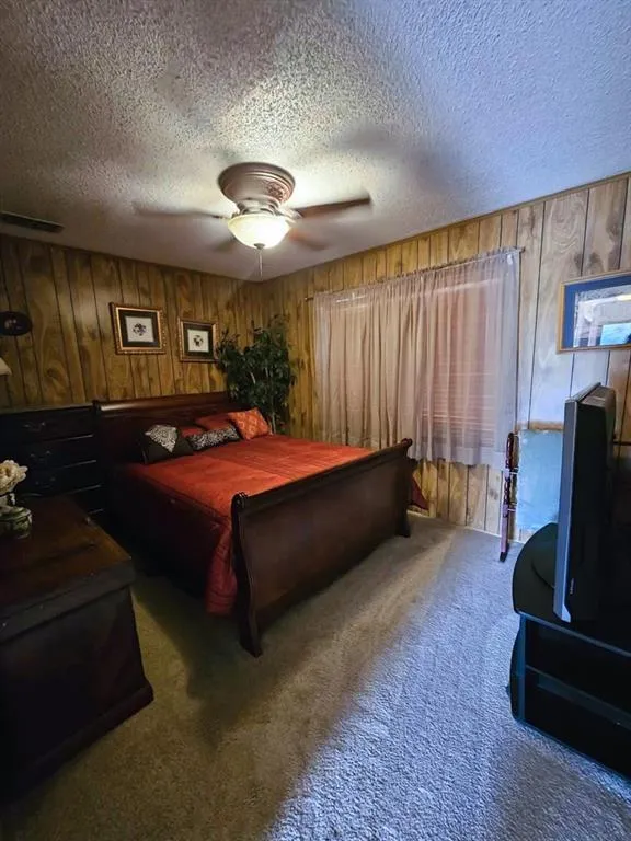 517 An County Road 147 Palestine, TX 75801