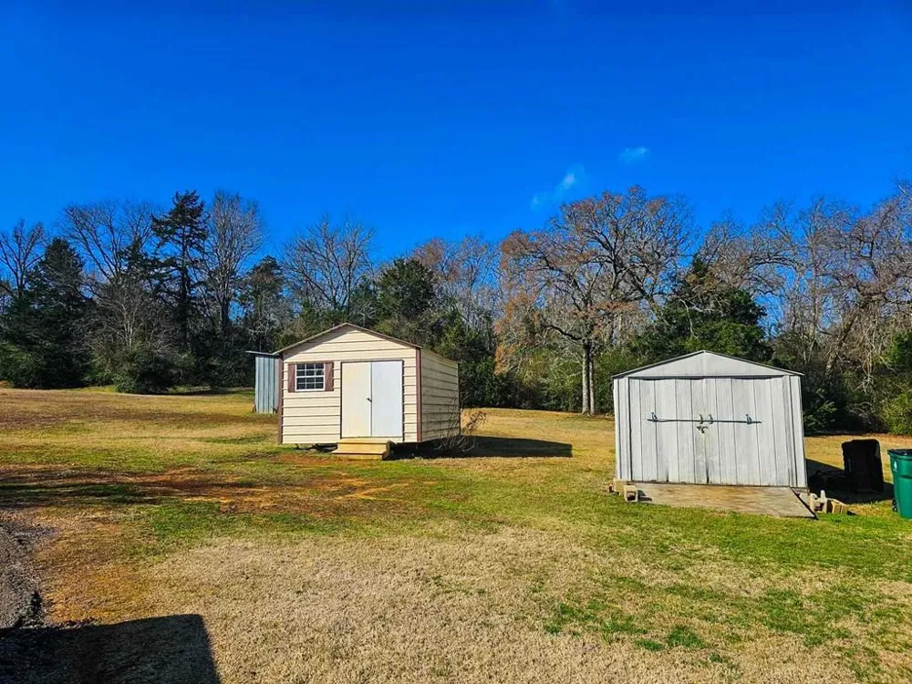 517 An County Road 147 Palestine, TX 75801