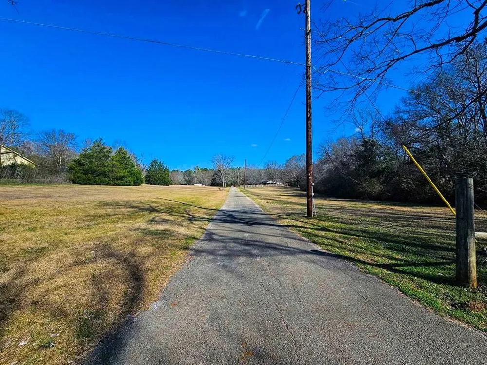 517 An County Road 147 Palestine, TX 75801