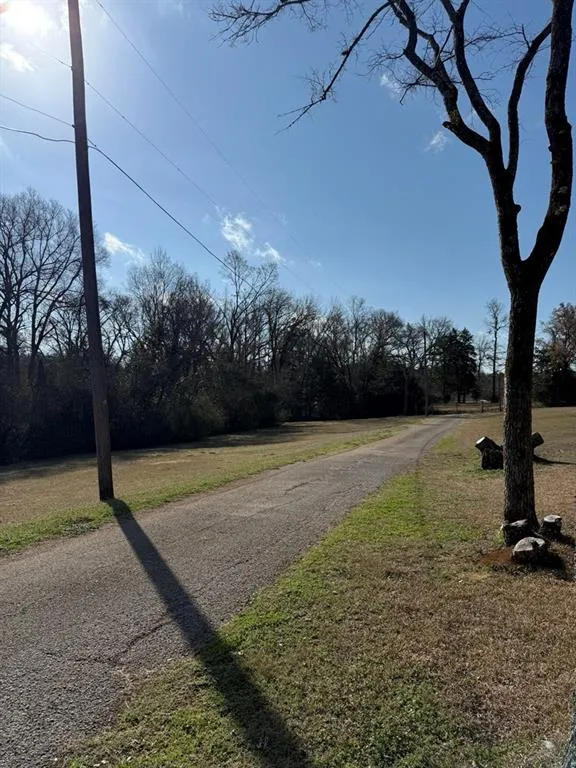 517 An County Road 147 Palestine, TX 75801