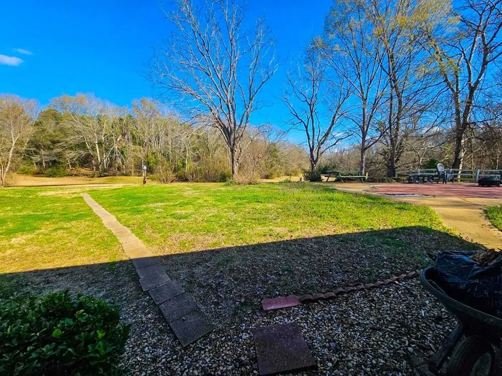 517 An County Road 147 Palestine, TX 75801