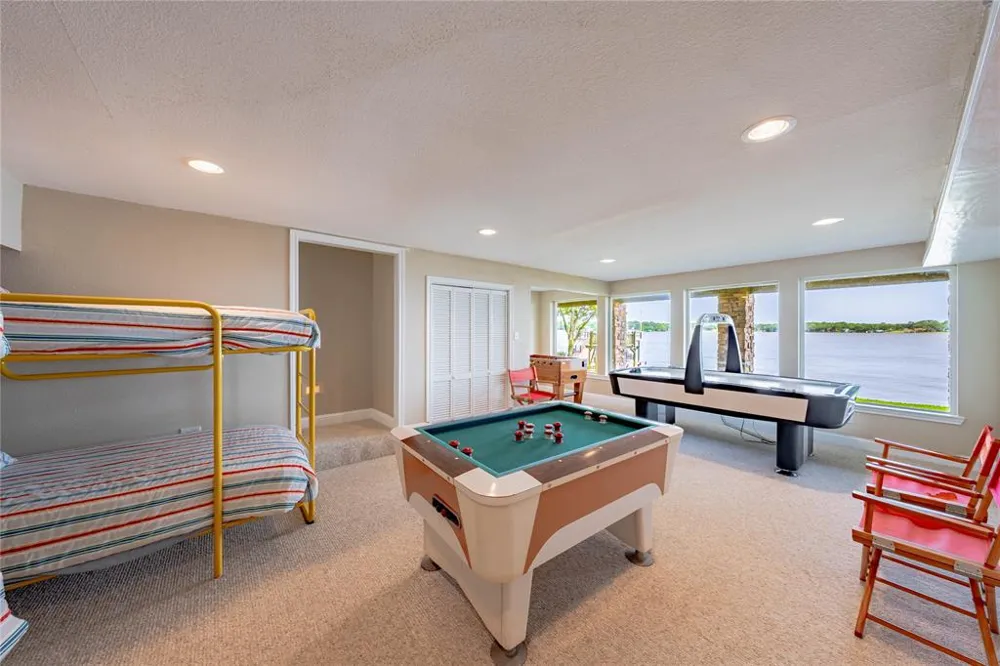 1232 Whispering Springs Drive Tool, TX 75143