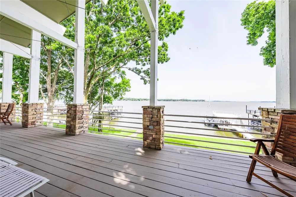 1232 Whispering Springs Drive Tool, TX 75143