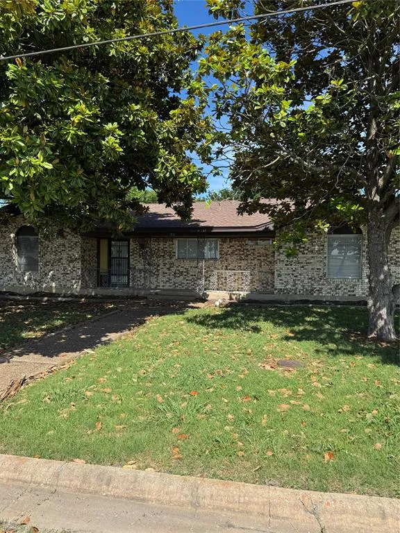711 S Farmington Road Howe, TX 75459