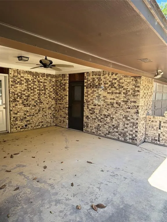 711 S Farmington Road Howe, TX 75459