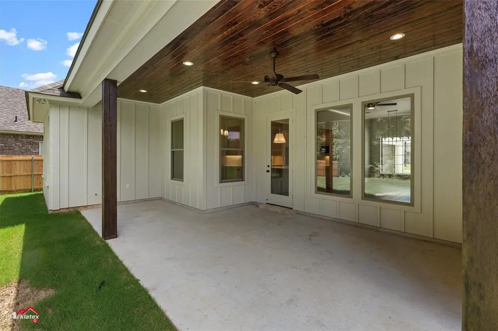 49 Turtle Creek Drive Benton, LA 71006