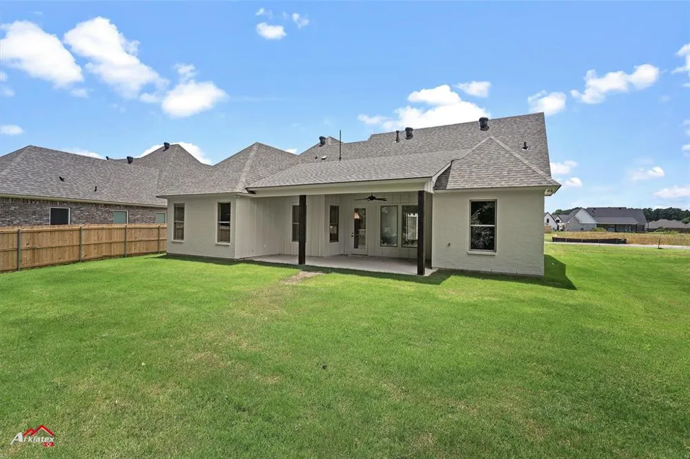 49 Turtle Creek Drive Benton, LA 71006