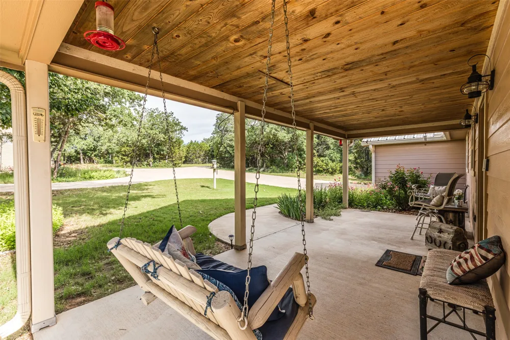 420 Private Road 1400 E Morgan, TX 76671