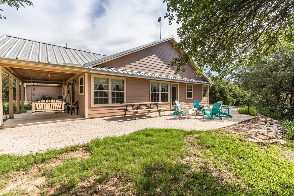 420 Private Road 1400 E Morgan, TX 76671