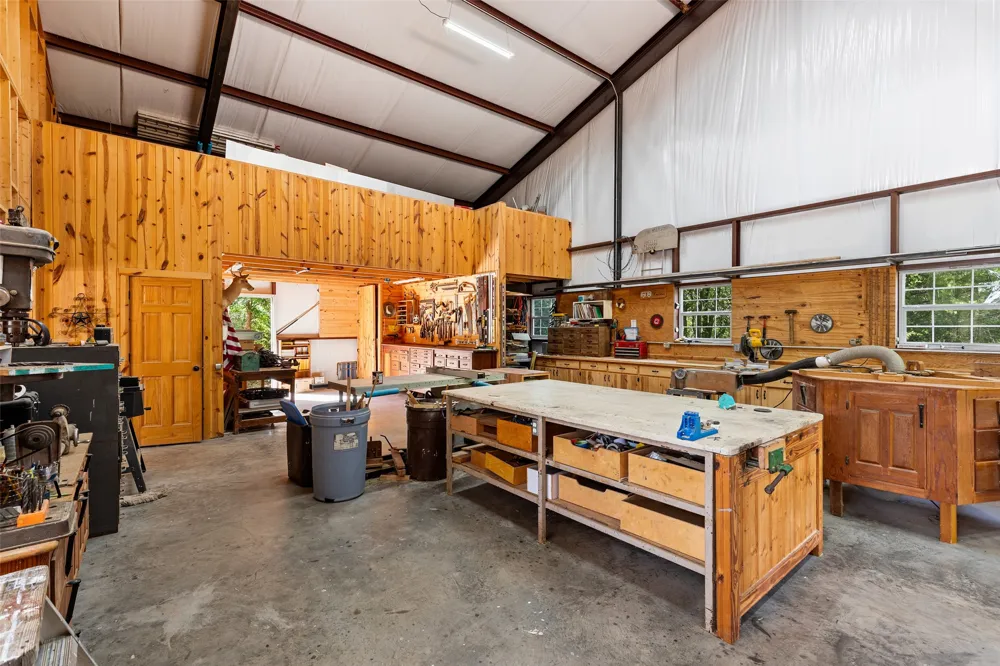 420 Private Road 1400 E Morgan, TX 76671