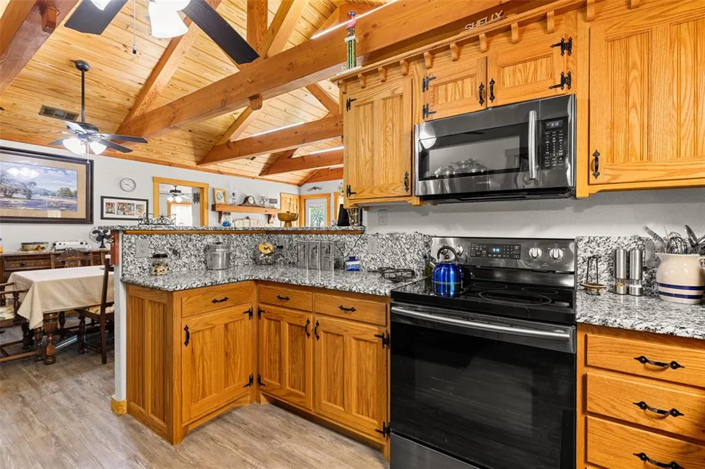 420 Private Road 1400 E Morgan, TX 76671