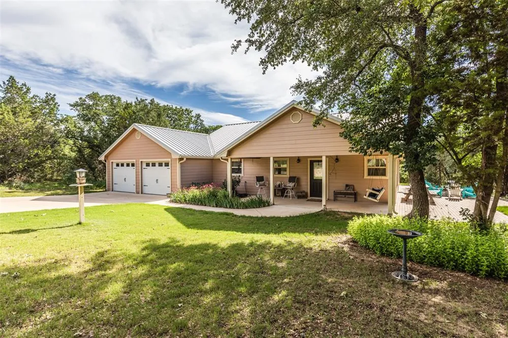 420 Private Road 1400 E Morgan, TX 76671