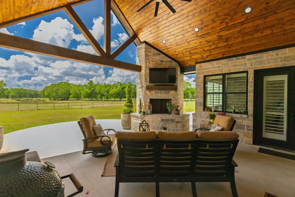 300 County Road 3636 Road Dike, TX 75437