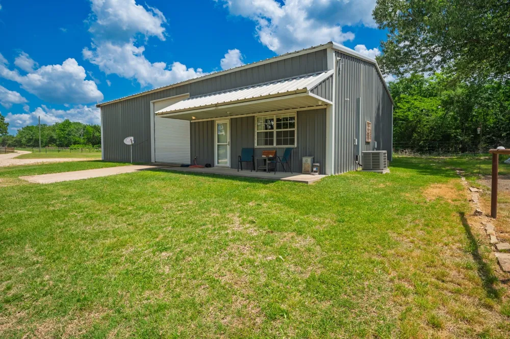 300 County Road 3636 Road Dike, TX 75437