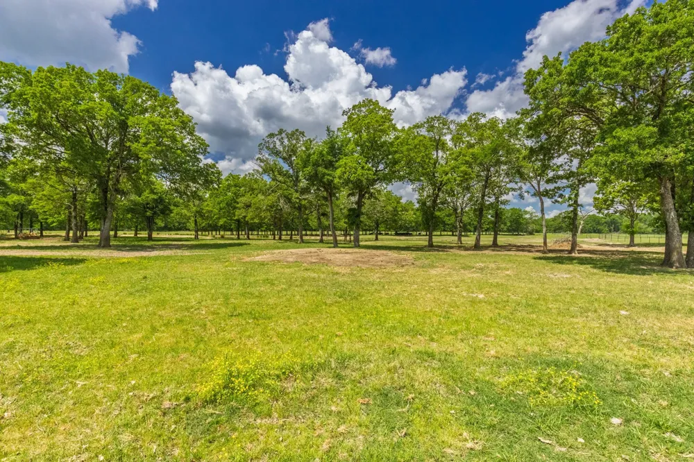300 County Road 3636 Road Dike, TX 75437