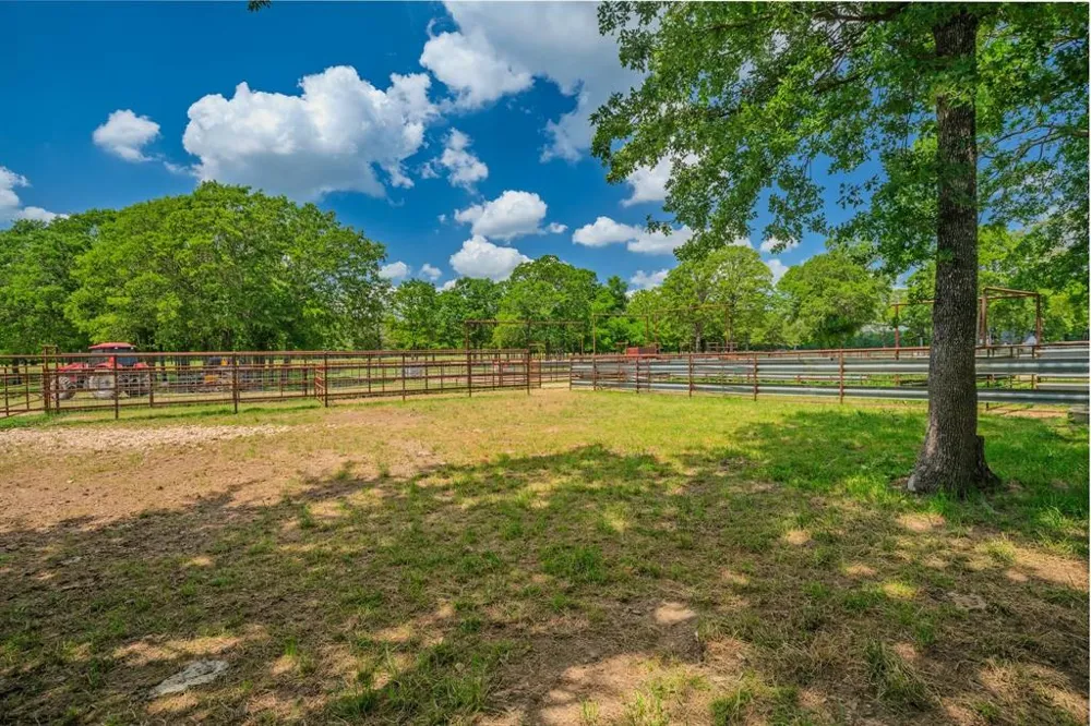 300 County Road 3636 Road Dike, TX 75437